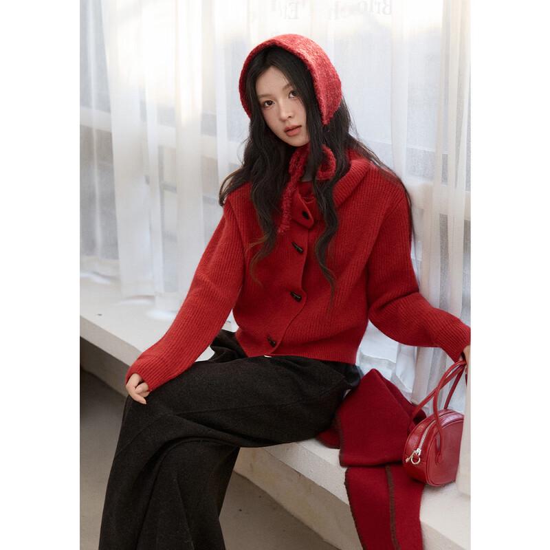 

Women s Retro Red Toggle Button Knit Sweater M