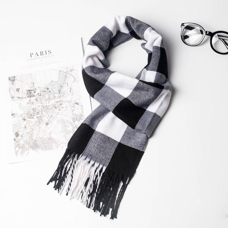 2024 Japanese-Style Plaid Scarf: Versatile Unisex Winter Shawl In Beige