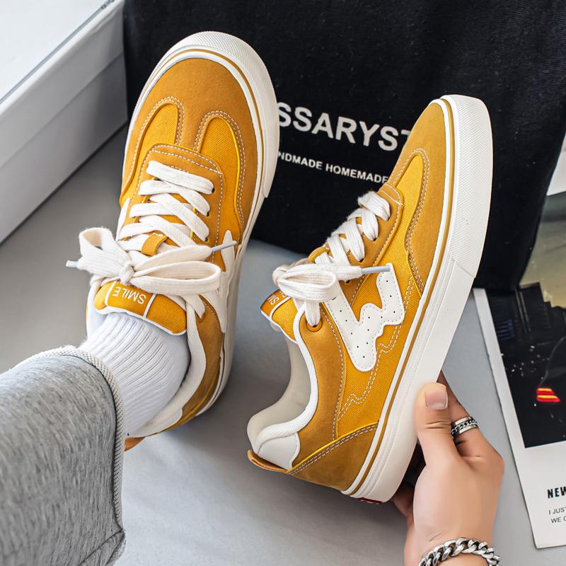 Student Canvas Sneakers Men Low-top Designer Vulcanized Shoes Fashion Flat Sport Shoes Men Espadrilles Skateboard Casual Sneaker