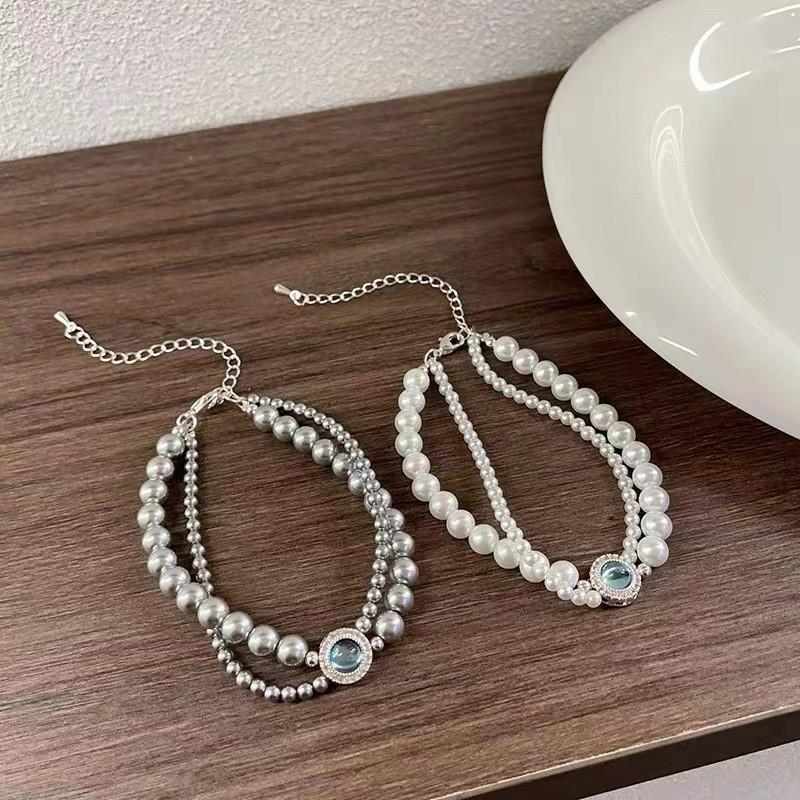 Handmade Faux Elegant Pearl Bracelet For Women With Vintage Design Geometric