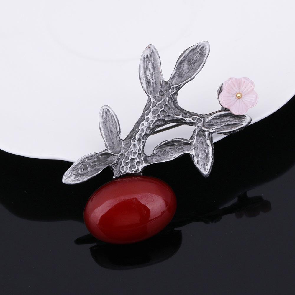 Retro Alloy Brooch Camellia Brooch Premium Light Luxury Clothing Accessories Metal Brooch Pin Jewelry