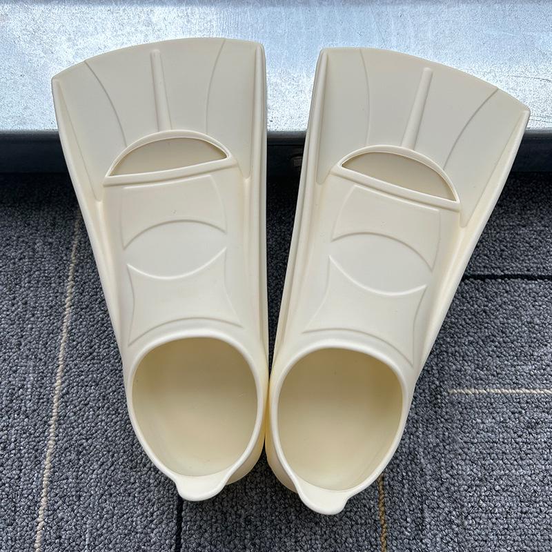 Unisex Silicone Swimming Fins for Freestyle & Breaststroke - Lightweight Short Diving Fins for Adults & Children