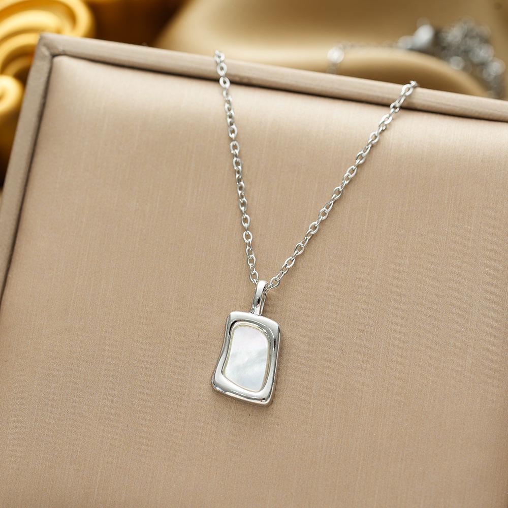 Titanium Steel Non-fading Necklace - European & American Style, Light Luxury, Versatile Korean Fashion, Perfect for Women and Girlfriend Gifts.