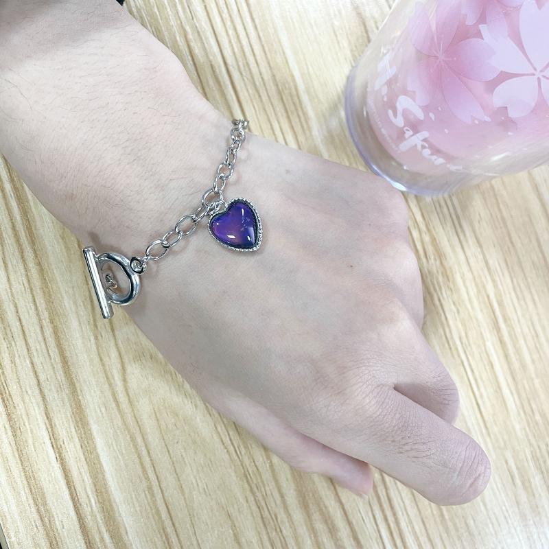 Farbwechsel Halskette für Damen Vintage Fluoreszenz Herzförmige Halskette Anhänger Schmuck Schwebender Anhänger Geschenke