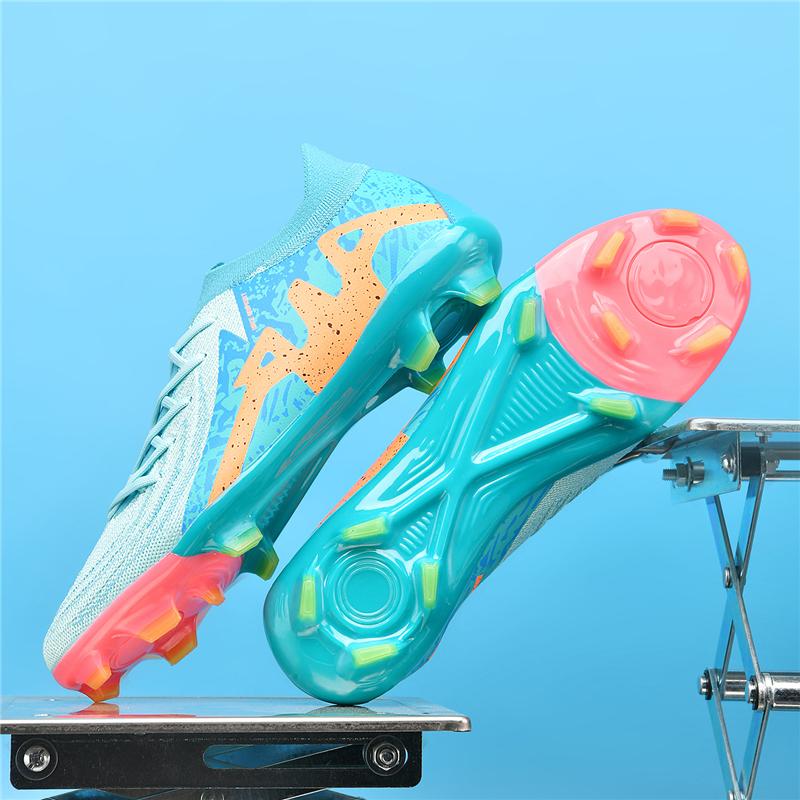 New Men Football Boots Grass Cleats Indoor Adult Soccer Shoes Non-Slip Boys Adult Futsal Sport Ultralight Turf Comfortable