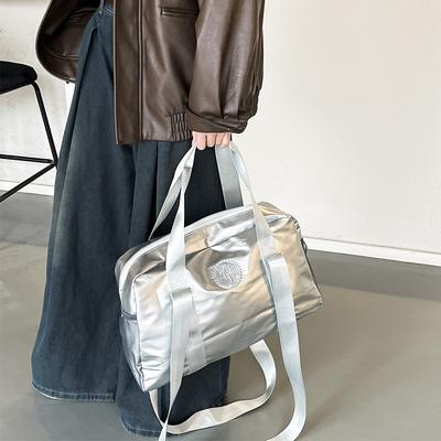New Glossy Design  Fashionable and Versatile Large Capacity Silver One-shoulder Crossbody Sports Bag Travel Bag Duffel Bag