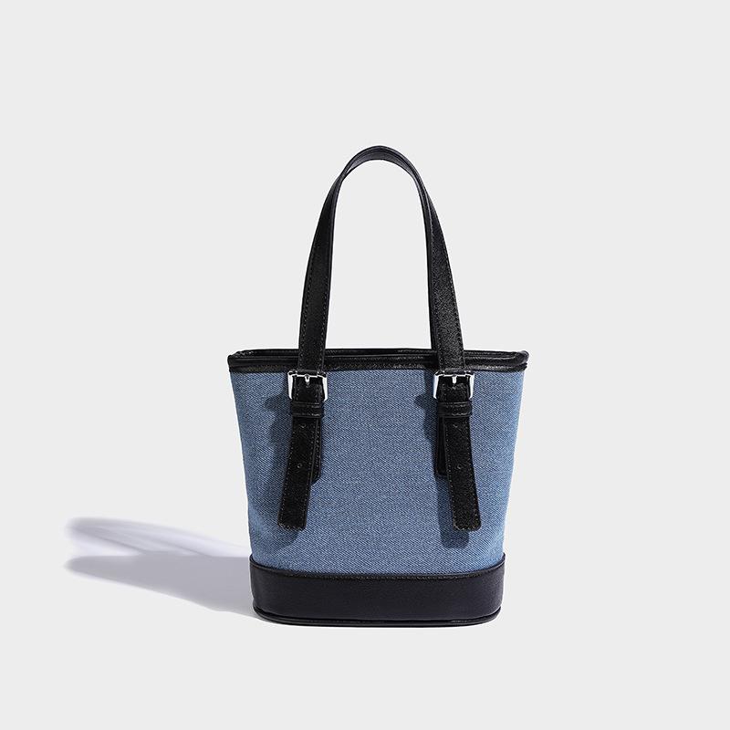 

Жіноча портативна сумка-відро 2024 року, нова корейська модна джинсова сумка через плече, ретро, ​​контрастного кольору чорний