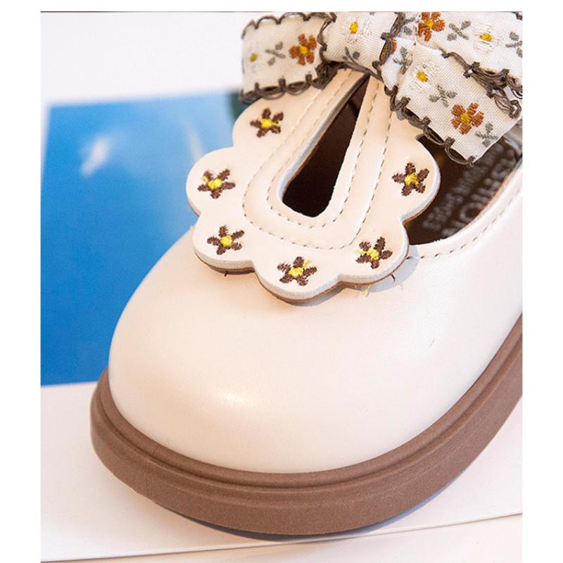 New Spring and Autumn Fashion Lace Girls Comfortable Soft-soled Leather Shoes