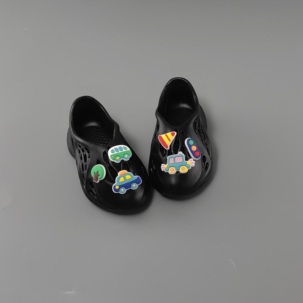 Coconut Clogs: Stylish, Comfortable Cartoon Beach Shoes for Men and Women