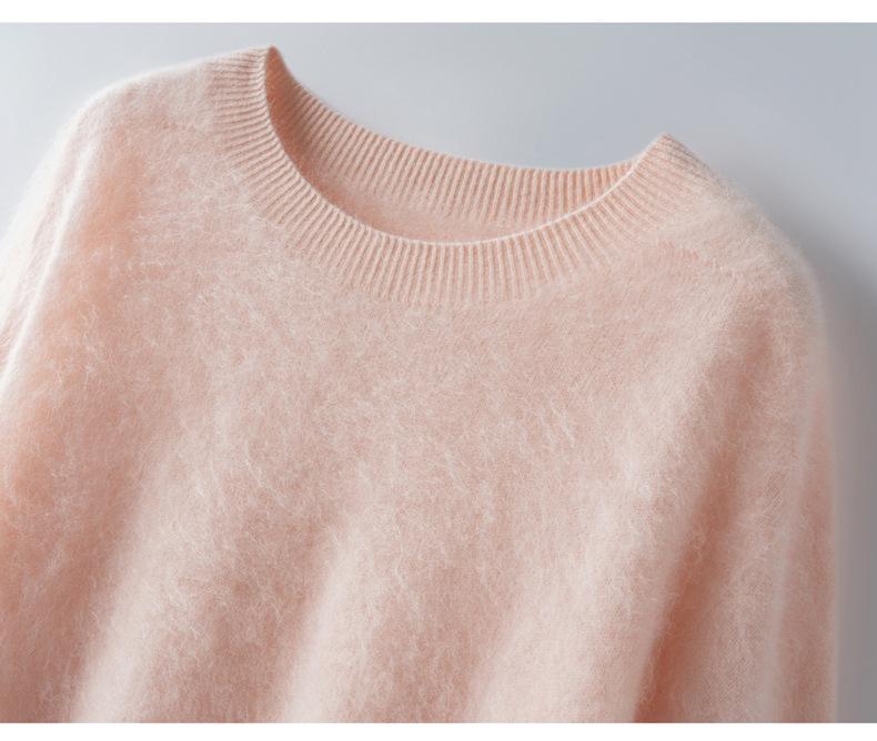 2025 Autumn/Winter Women's Seamless Knit Wool Sweater - Round Neck, Loose Fit, Plus Size, Long Sleeve Top