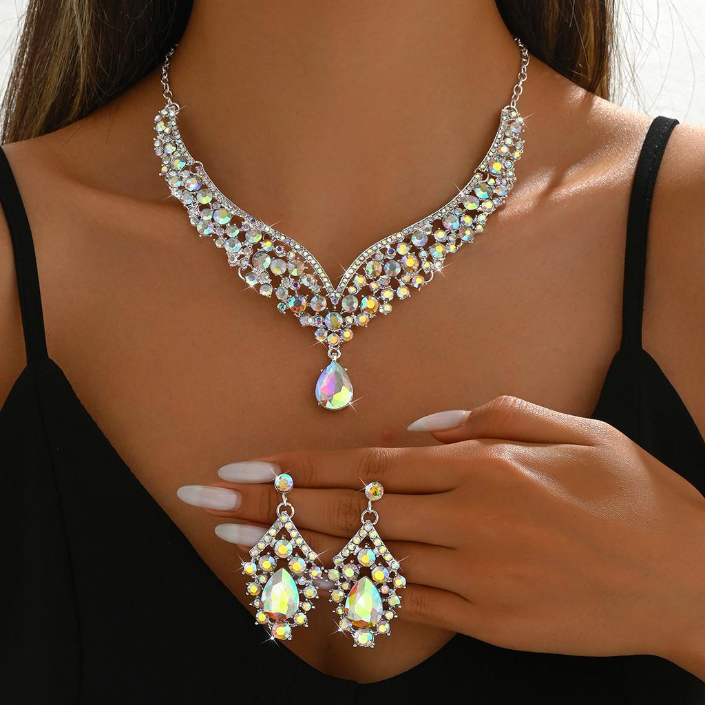 2026 Bridal Necklace Earrings Set Big Water Drop Wedding Dress Banquet Dress Accessories Matching