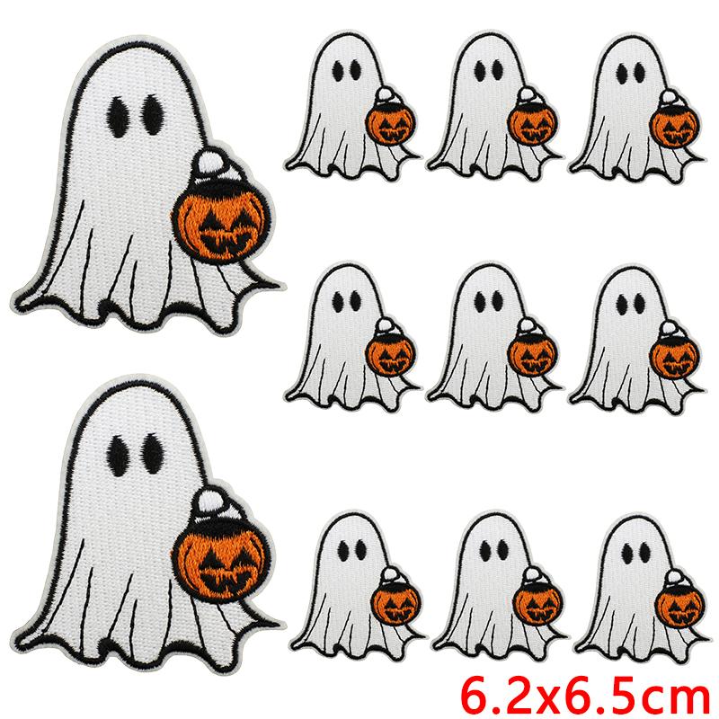 10pcs /Lots Cartoon /Halloween Series Horrible Pumpkin Head Iron On Embroidered Patches Diy Ghost Basketball Iron On Patches 