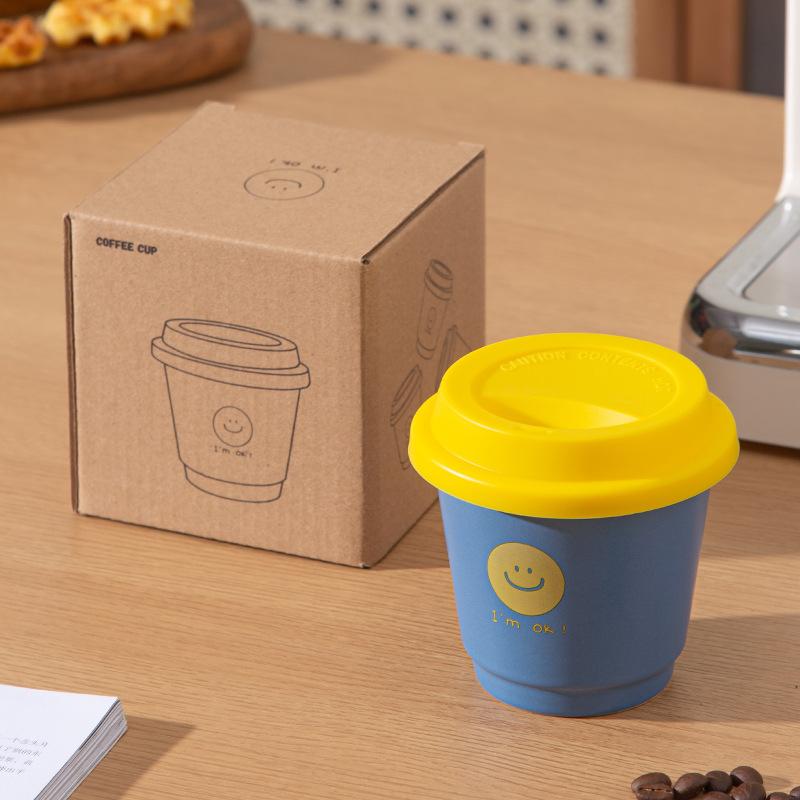 

Dopamine smiley face easy cup, ceramic mug with lid, office home coffee cup, portable drinking cup 230Ml