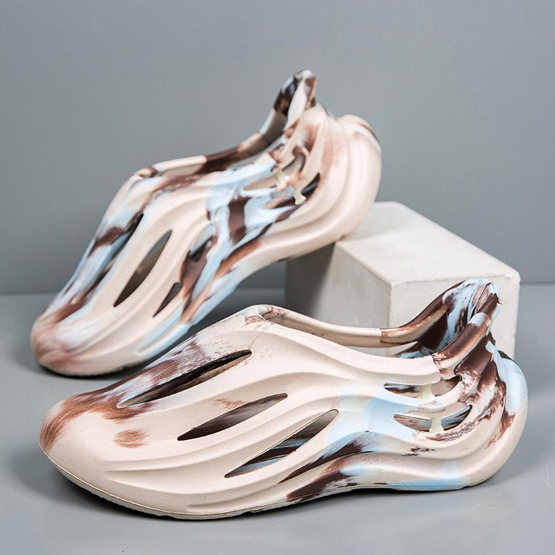 Summer Foreign Trade Breathable Camouflage Coconut Hole Shoes Men's Beach Shoes Wear Bag Head Cover Feet Cool Slippers Tide