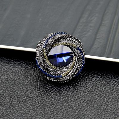 Vintage Circular Rhinestone Brooches For Women Men Fashion Retro Round Metal Unisex Badges Pins Classic Baroque Corsage Jewelry