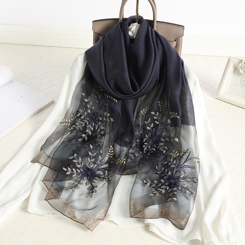 

2025 Женский шелково-шерстяной шарф с цветочной вышивкой, женский хиджаб, женский фуляр, пашмина, пляжные столы, шаль, весенние шарфы, бандана 70x190cm