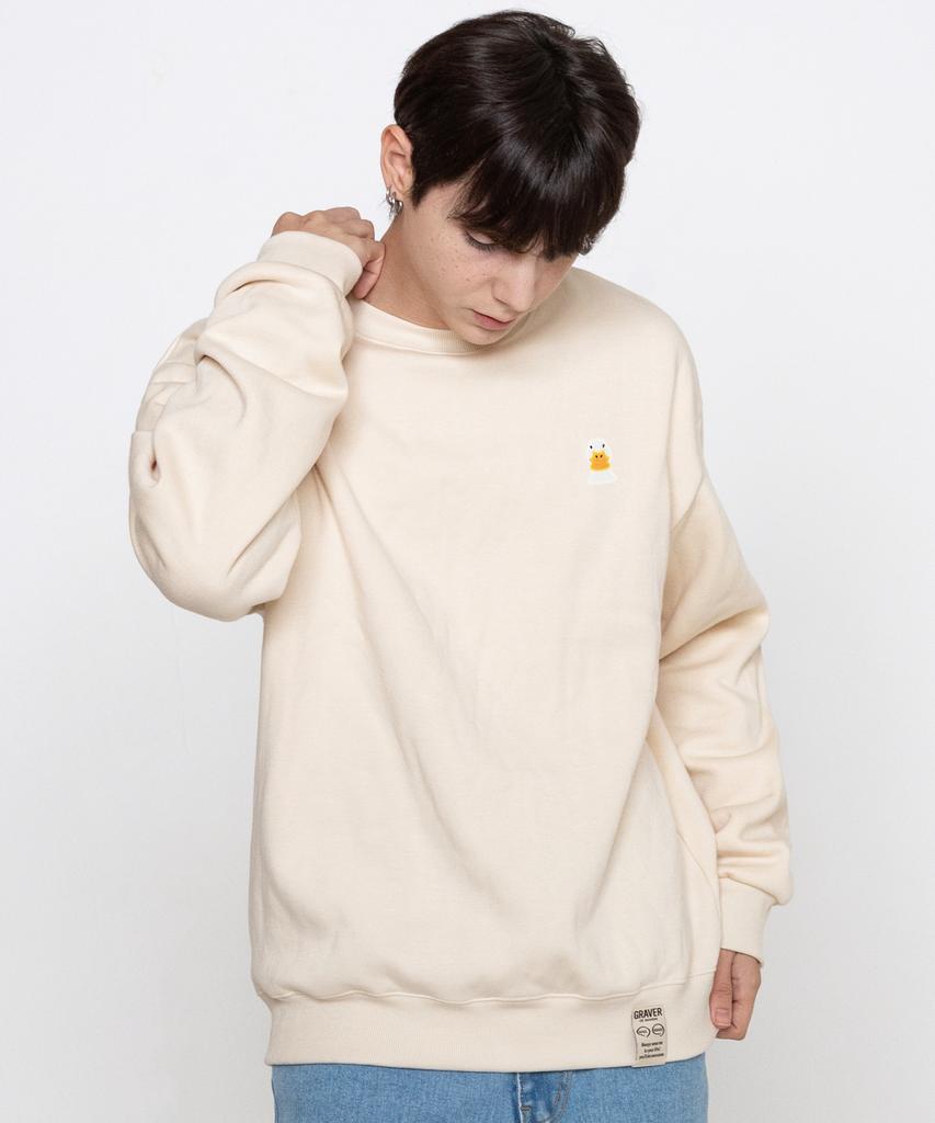 GRAVER [Unisex] Duck Face Embroidered Smile Sweatshirt_Cream