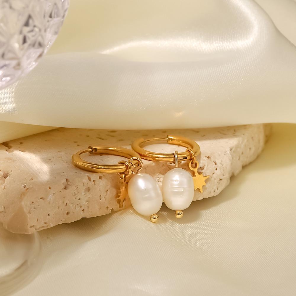 18k Natural Freshwater Pearl Star Pendant Hoop Earrings - Women's Fashion, Versatile, Gold-Plated Stainless Steel.