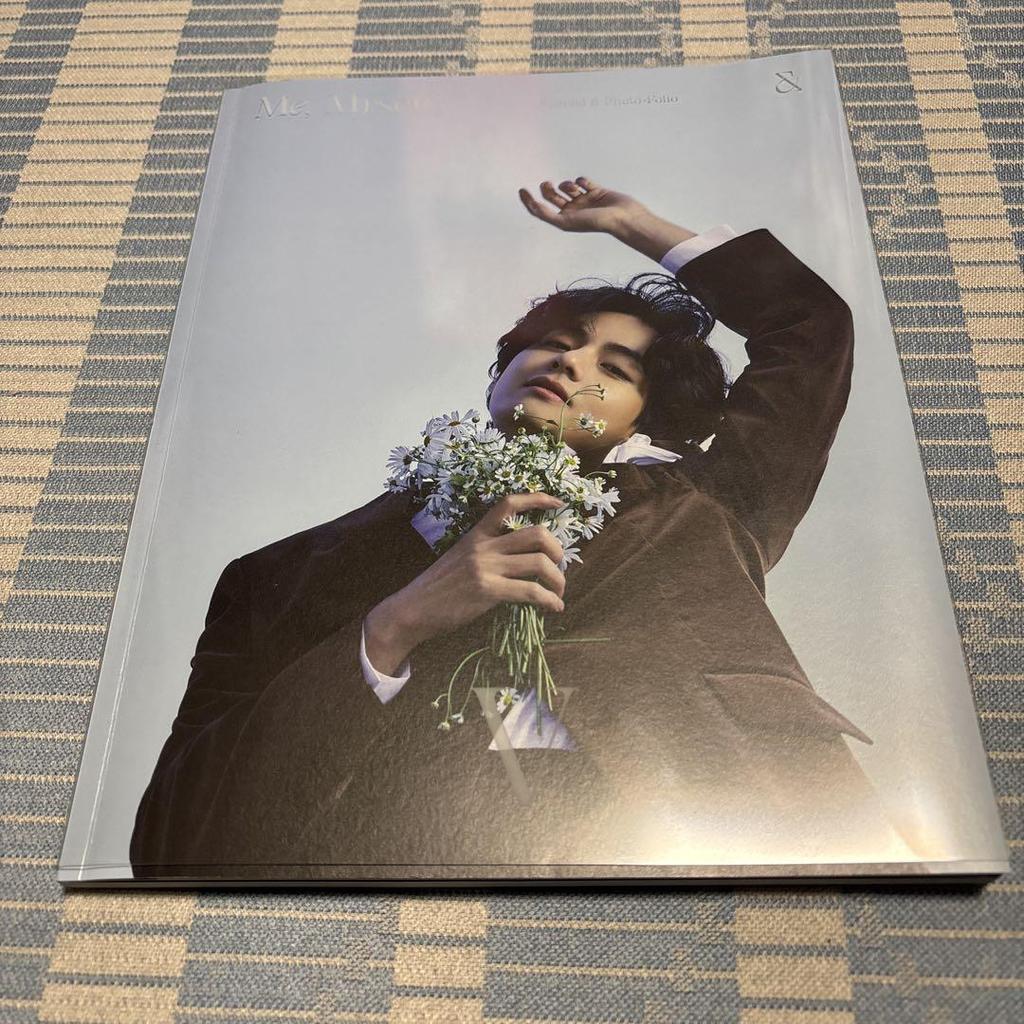 [USED] BTS V Tae photobook no missing