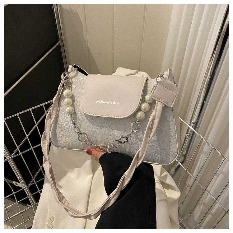 

Niche retro texture small square bag fashion chain jacquard armpit bag pearl chain decorative temperament shoulder bag one size fits all