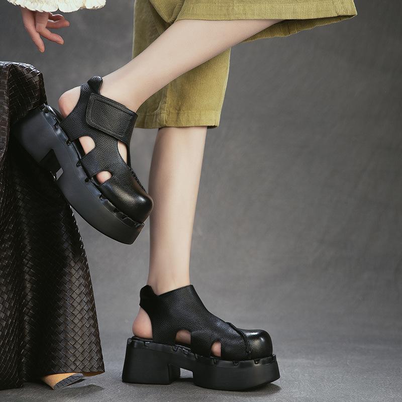 2026 Neue Plateau-Sandalen mit Knöchelriemen für Damen Echtskalbleder Schnalle Offene Rückseite Bequeme klobige Absatz-Sommersandalen