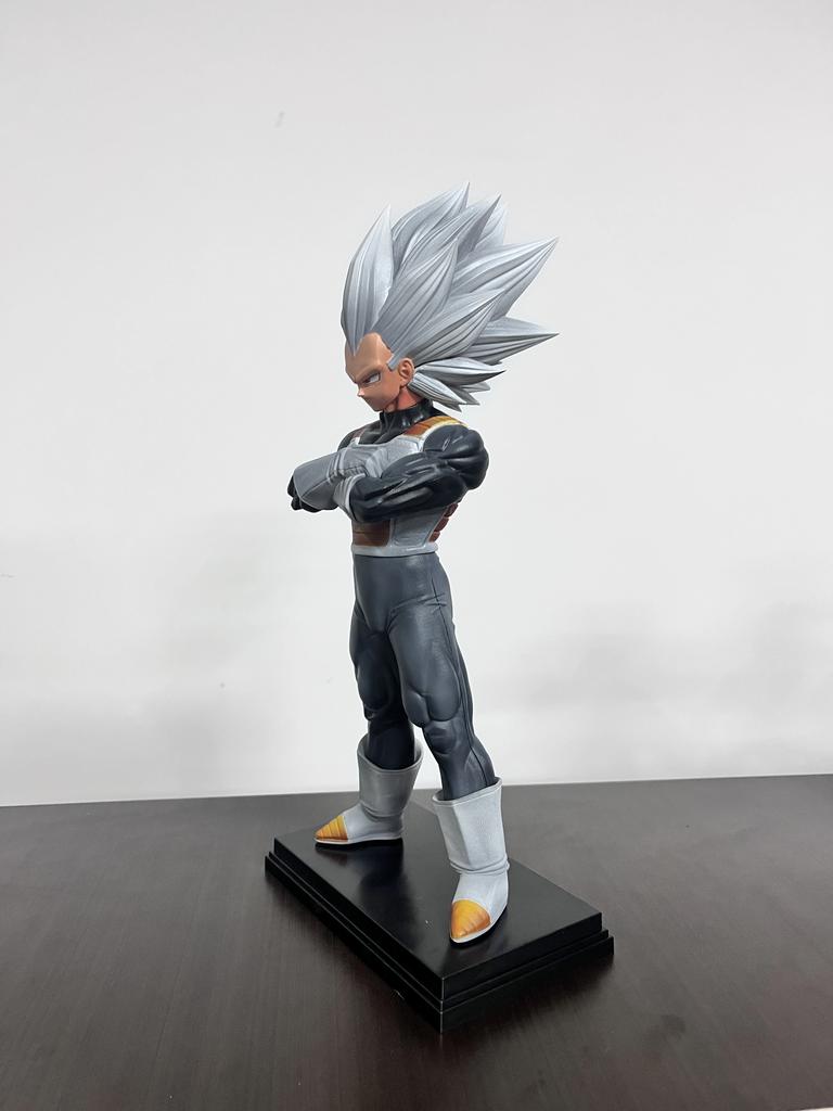 Super Z Saiyan 3 Vegeta Action Figure 33Cm Black Collectible Statue Model Desktop Decor For Anime Fans Collectors