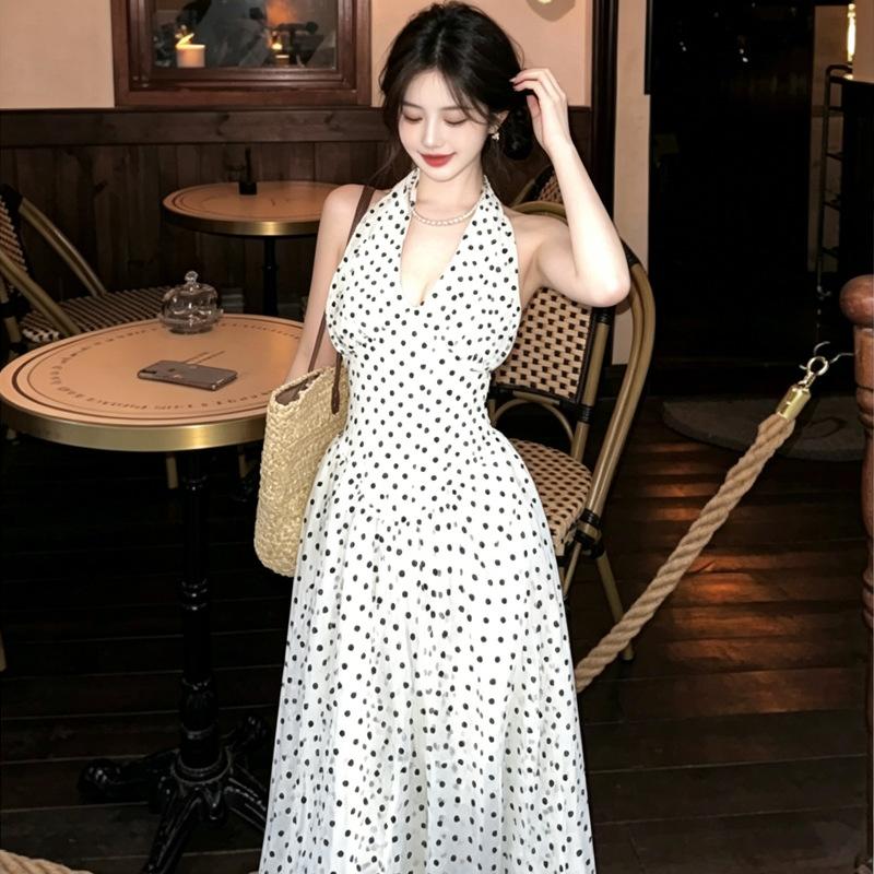 French retro polka dot white v-neck sleeveless neck dress sexy hottie beautiful waist a word long dress