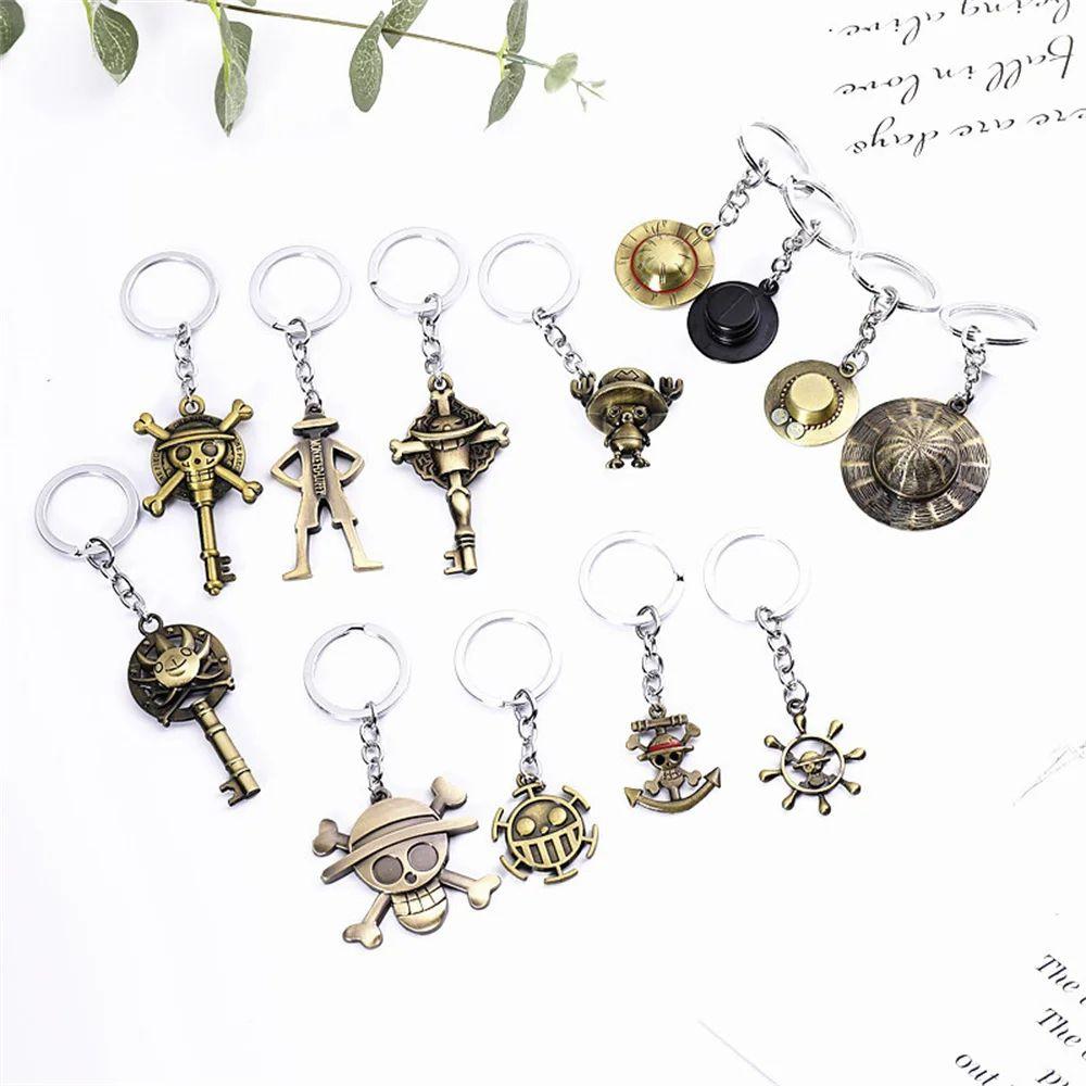 One Piece Metal Keychain Toys Luffy Chopper Anime Pirate Logo Key Ring for Backpack Bag Car Key Accessory Fan Birthday Gifts