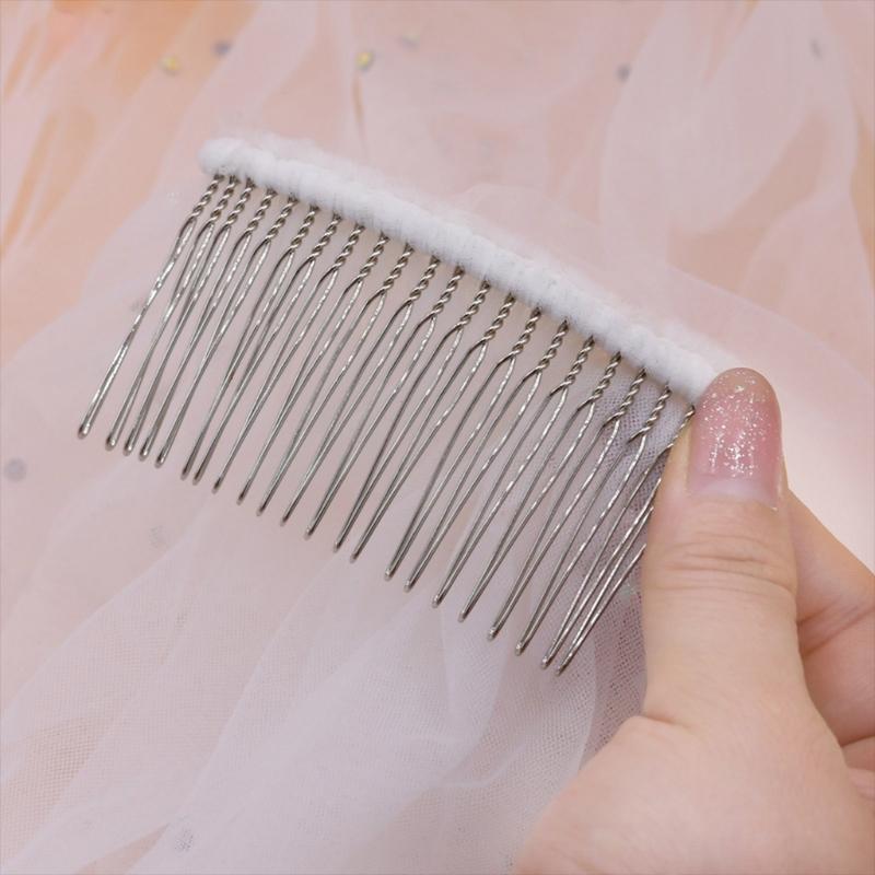 1 Tier Wedding Bridal Veil with Comb Sparkling Rhinestones Adornment Short Fingertip Length Cut Edge Tulle Veil