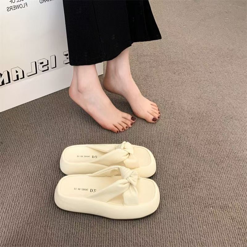 Wear Lazy Fashion Premium Cool Slippers 2025 Summer New Popular Casual Non-slip Beach Slippers Sandals Women