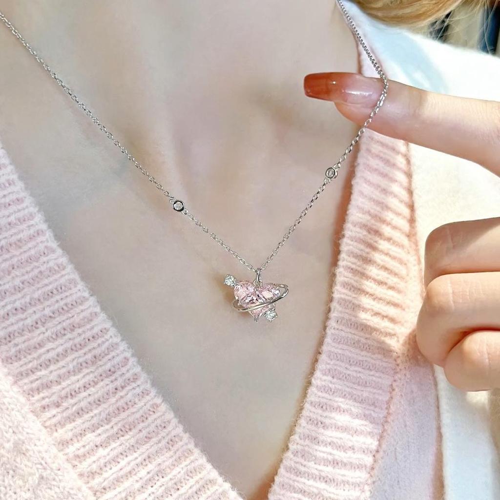 Sweetheart Zircon Pendant Necklace for Women - Heart Shape Light Luxury Design