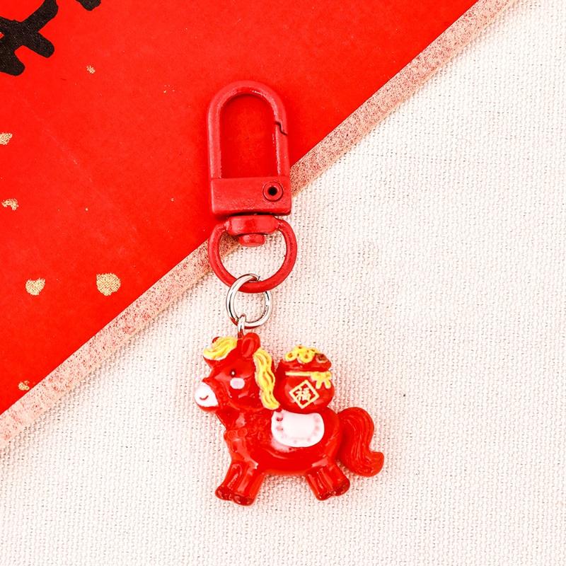 1/7 Stück Cartoon Pony Schlüsselanhänger Niedliches Rotes Harzpferd Rucksack Anhänger Dekoration Auto Schlüsselanhänger Zubehör Jahr des Pferdes Geschenk