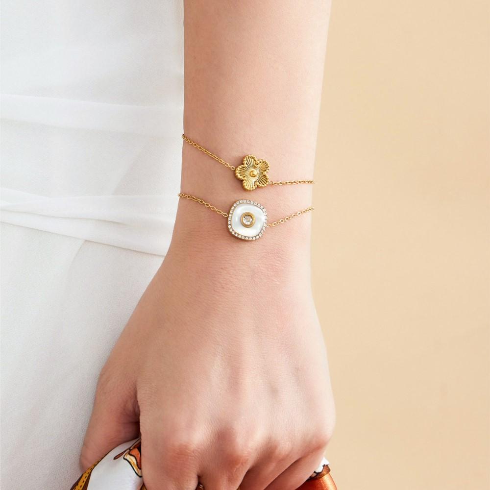 Delikatny Naszyjnik z Wisiorkiem w Kształcie Kwiatka Pasująca Bransoletka ze Stali Nierdzewnej Pozłacana 18k Łańcuszek z Ogniw Naszyjniki Bransoletki Zestaw Dla Kobiet