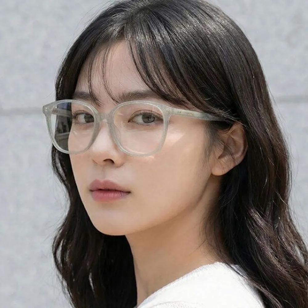 

[Celine] Eyeglass Frames CL50115I 020 Thin Horn-rimmed Square Men s Women