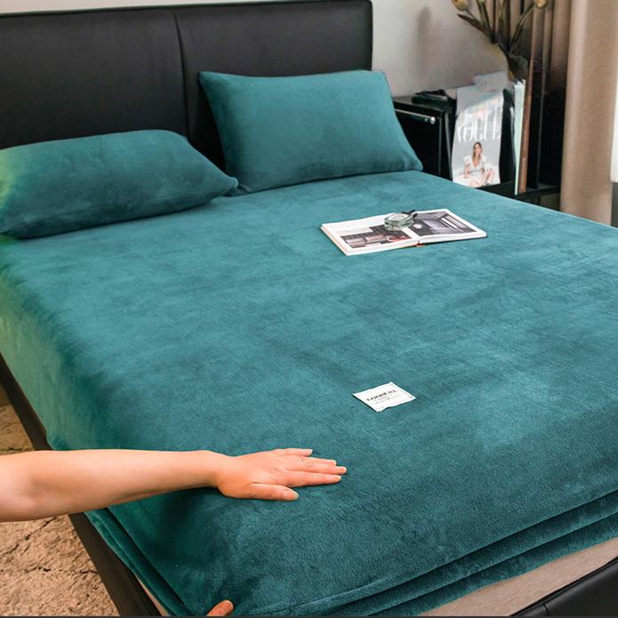

2025 Новый покрывало для кровати Фланелевое постельное белье Эластичная простыня на резинке Мягкий протектор для матраса (Наволочка Нужен заказ) Bed sheet (180x200x25cm)