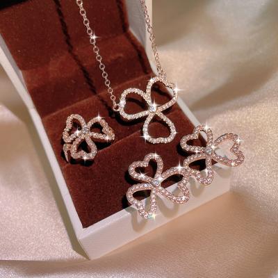 Ensemble de trèfle porte-bonheur en argent 925, Zircon blanc, bague, boucles d'oreilles, bijoux créatifs pour dames, cadeau de fête d'anniversaire