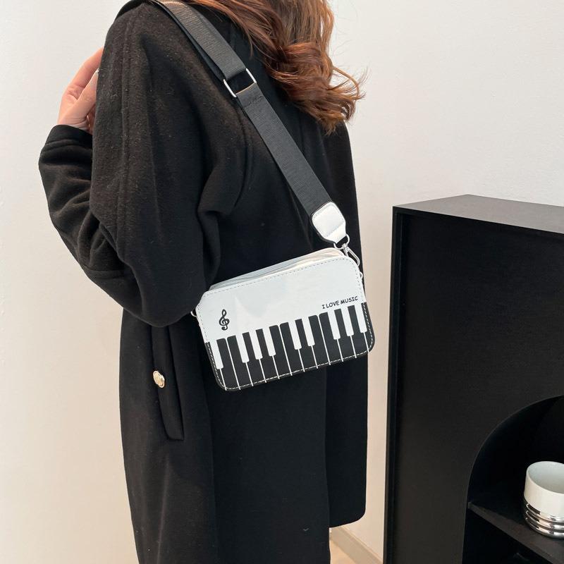 Women's bag new trendy high-end fashion spring retro versatile shoulder messenger bag piano small square bag