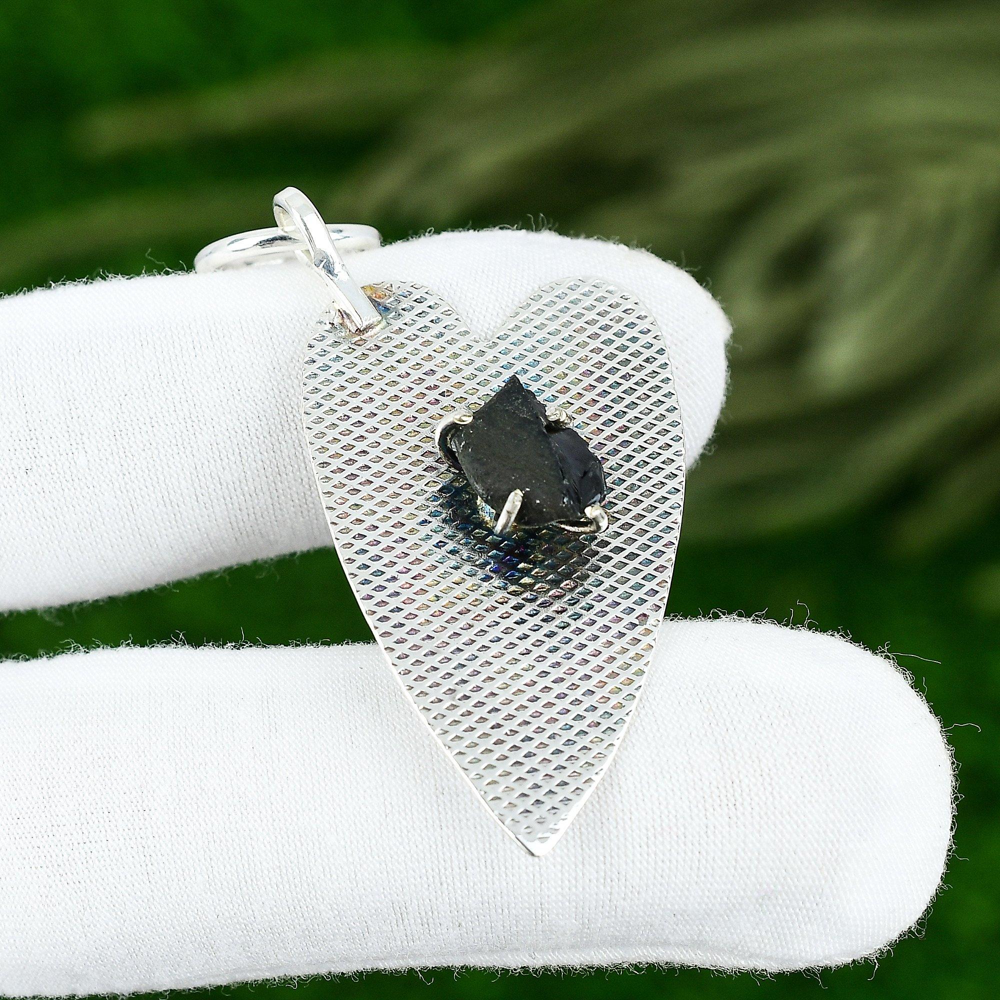 

Sisters Day Sale Pentagon Black Kyanite Rough Stone 925 Silver Wedding Pendant