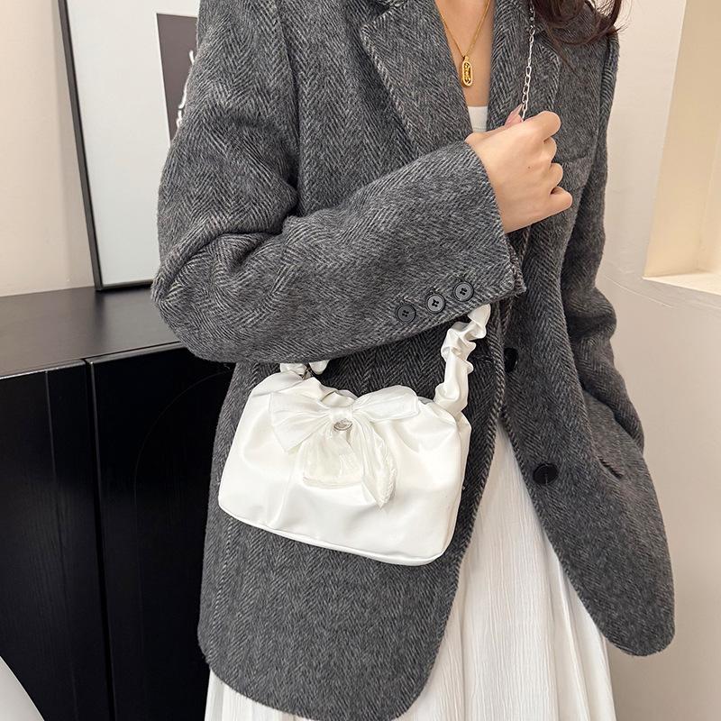 French Sweet Bow Pleated Strap Shoulder Bags for Women Versatile Ladies Chain Crossbody Bag Solid Color Female Pu Handbag Purse