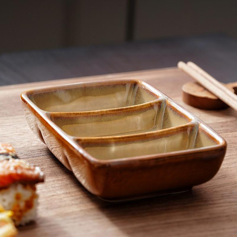 Vintage Creative Ceramic Japanese Three Grid Seasoning Dish Sauce Barbecue Saucer Dipping Dish Restaurant Kitchen Tableware New