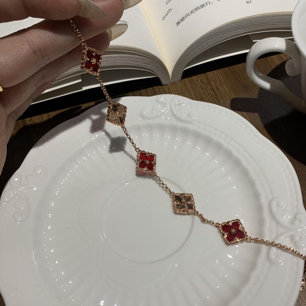 Buqi Latti Italienisch Gebürstet Mini Klein Vierblättriges Kleeblatt Fünfblättrig Laser Armband Damen Retro Hofstil