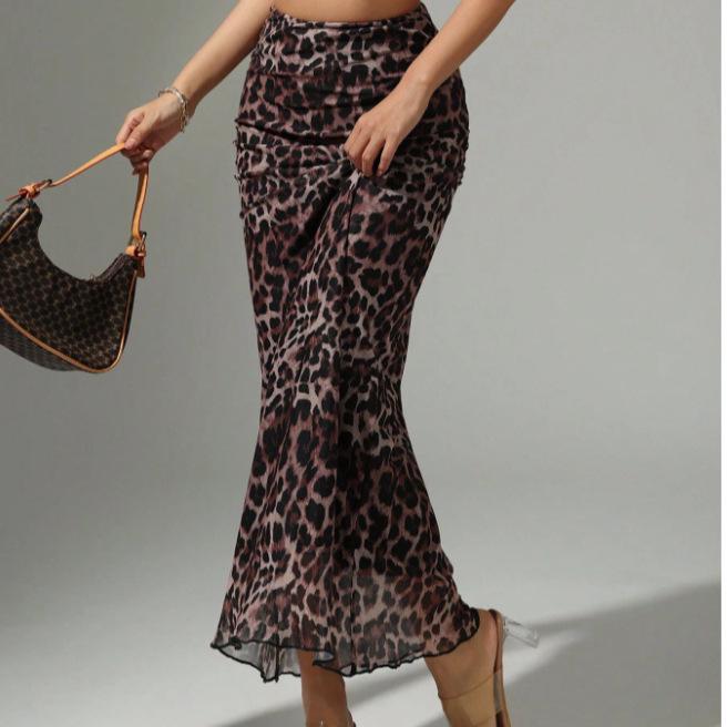 2025 Spring/Summer Leopard Print High-Waisted Slimming Skirt