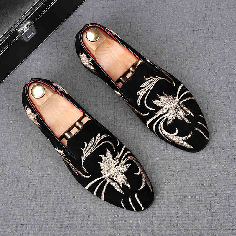 Fashion New Men's Fashion Printed Embroidery Suede Flats Shoes Oxfords Zapatos De Novio Man Party Wedding Dress Formal Prom Shoes