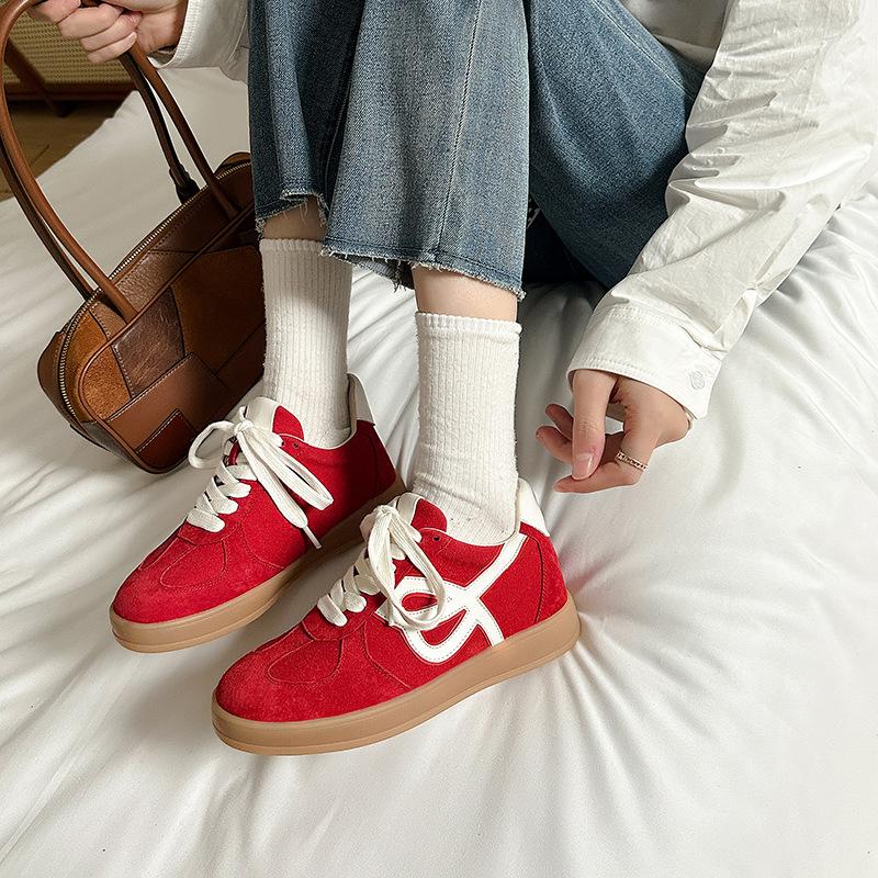 Leather Inner Height Increase Women's Red Retro Round Head Lace-up Light Casual Sports Shoes