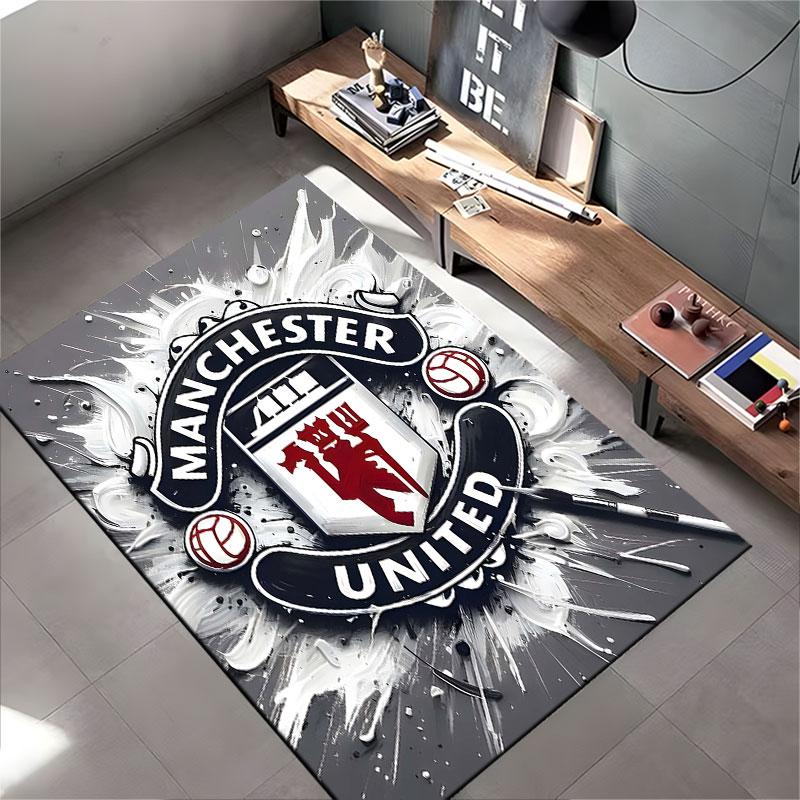 Koberce s logem Manchester United vhodné jako protiskluzová podložka do obývacího pokoje nebo k pohovce v ložnici