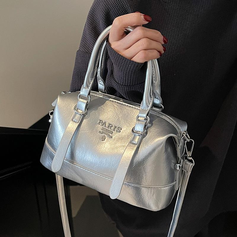 Hot Sale Korean Simple Retro Style Portable Boston Bag Women's Premium Commuter Temperament Soft Leather Messenger Bag