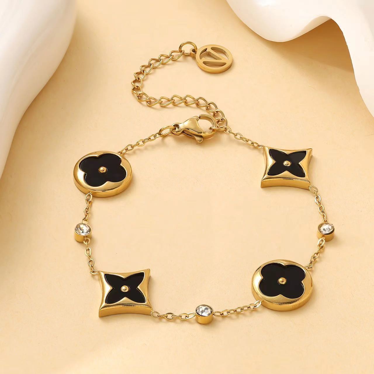 

Браслет из титановой стали с клевером, не выцветающий, браслет с пятью цветами из ракушки, 18К