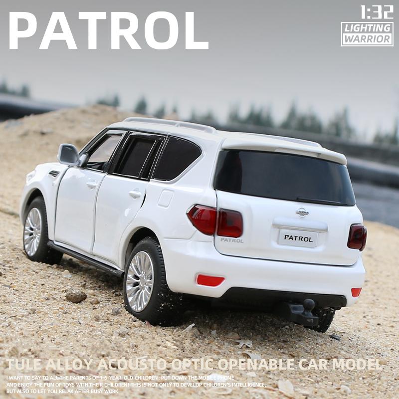1/32 Nissan Patrol SUV Alloy Car Model Diecasts Metal Toy Vehicles Car Model Collection Simulation Sound and Light Kids Toy Gift