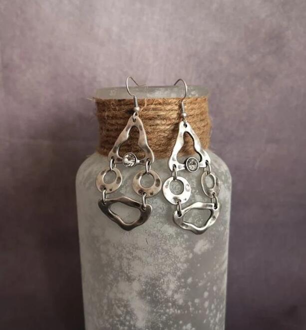 2023 New Women's Ethnic Personality Vintage Geometry Long Hook Triangle Metal Spiral Earrings Women's Accessories