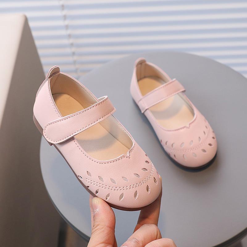 

Детская кожаная обувь для девочек, модная, с вырезами, дышащая, балетки, для малышей, однотонные, туфли принцессы, мягкая подошва, танцевальная обувь 21 розовый